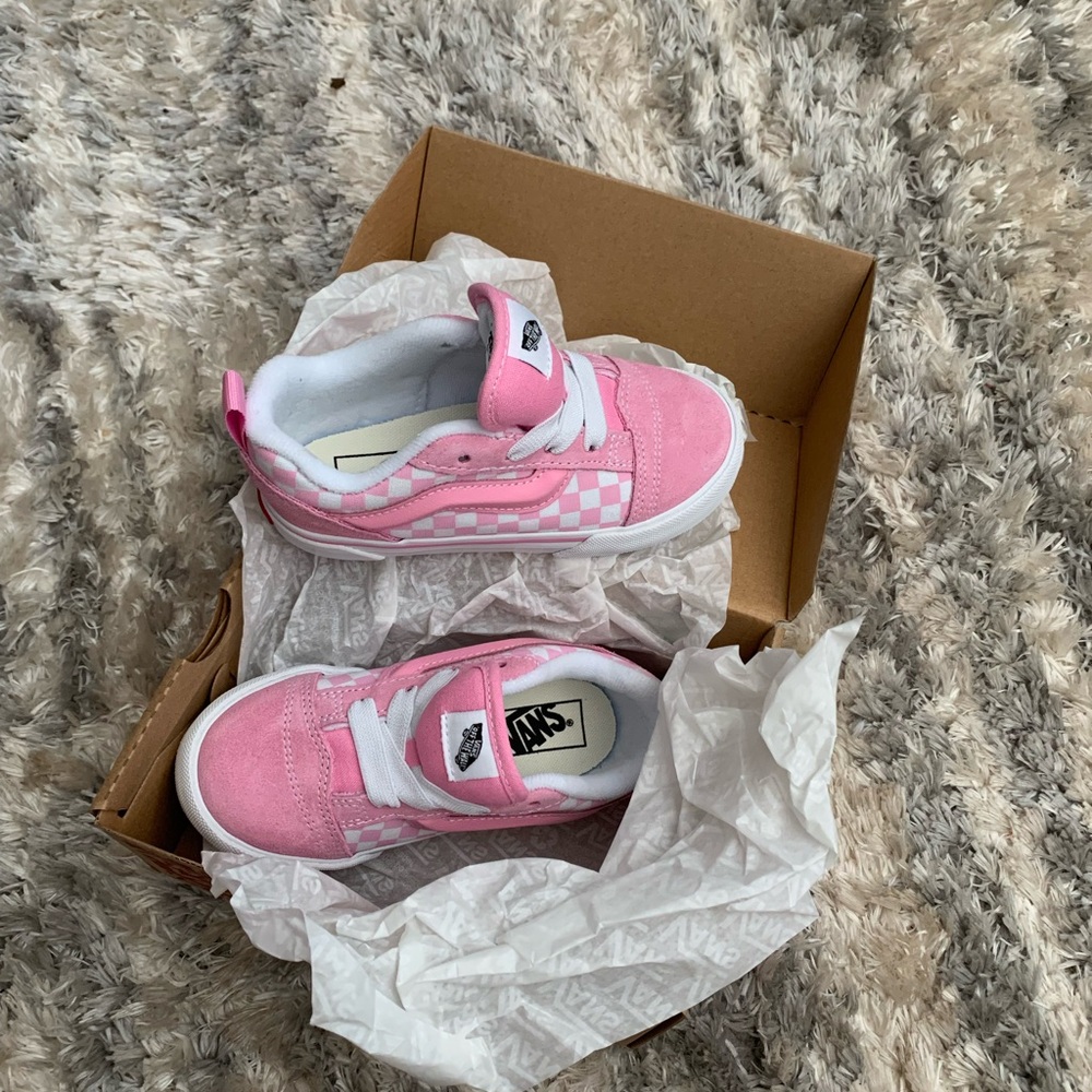 Vans Pink Sneakers with Lace-Up Closure and Mesh Upper